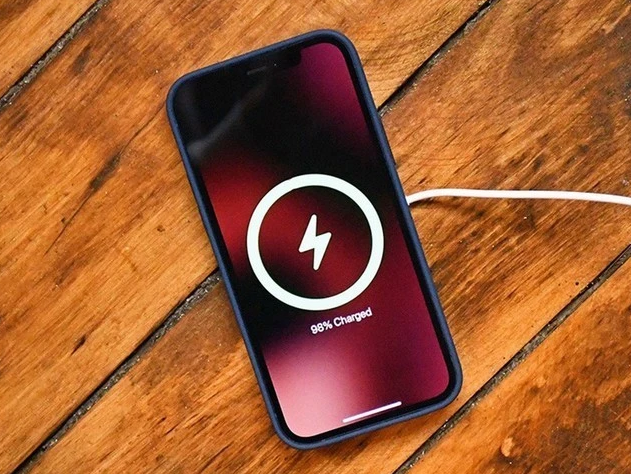屏山苹果手机维修分享iPhone 12可以随便充电吗 